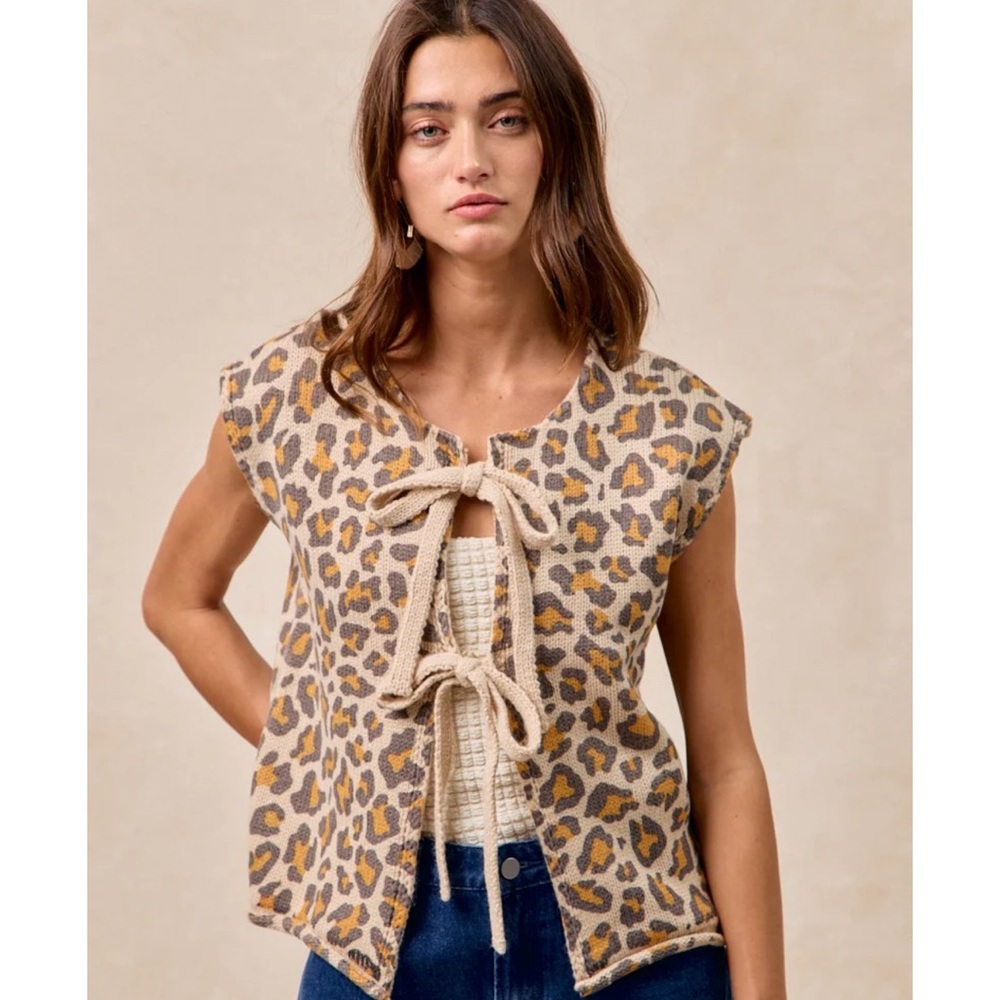 BiBi Leopard Print Sleeveless Blouse with Tie Detail